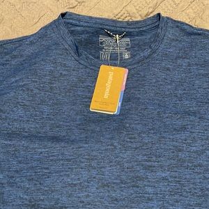 Patagonia Men’s capilene cool daily shirt size medium
